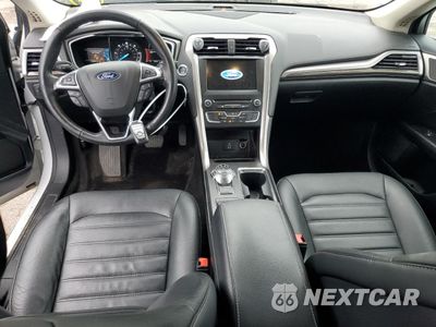 Zdjęcie 8 z 12 samochodu: 2018 FORD FUSION SE HYBRID VIN:3FA6P0LUXJR172001 - miniatura
