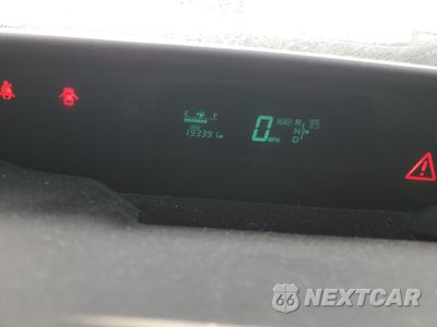 Zdjęcie 9 z 12 samochodu: 2005 TOYOTA PRIUS VIN:JTDKB20U557044706 - miniatura