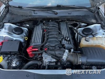 Czwarte zdjęcie samochodu z boku: 2020 DODGE CHARGER SCAT PACK VIN:2C3CDXGJ4LH157608 - miniatura