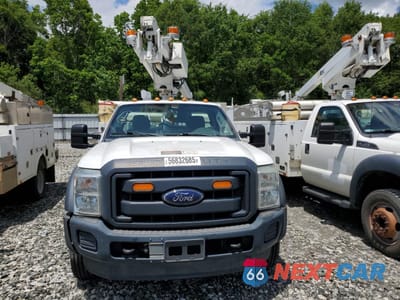 Piąte zdjęcie samochodu w środku: 2015 FORD F450 SUPER DUTY VIN:1FDUF4GY1FEA90091 - miniatura