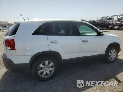 Trzecie zdjęcie samochodu z tyłu: 2011 KIA SORENTO BASE VIN:5XYKTCA13BG010480 - miniatura