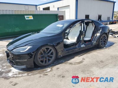 2022 TESLA MODEL S 5YJSA1E56NF476116 - główne zdjęcie licytacji z USA - miniatura