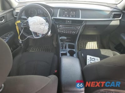 Zdjęcie 8 z 12 samochodu: 2019 KIA OPTIMA LX VIN:5XXGT4L34KG336416 - miniatura