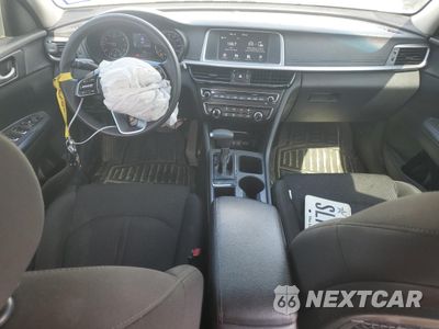 Zdjęcie 8 z 12 samochodu: 2019 KIA OPTIMA LX VIN:5XXGT4L34KG336416 - miniatura