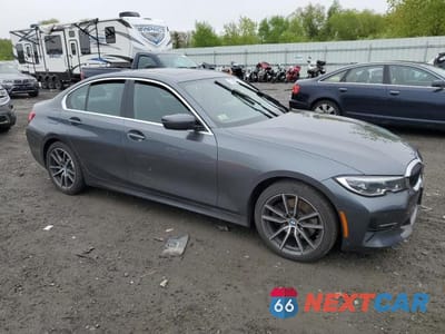 Czwarte zdjęcie samochodu z boku: 2019 BMW 330XI VIN:3MW5R7J57K8B00407 - miniatura