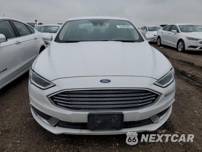 Piąte zdjęcie samochodu w środku: 2018 FORD FUSION SE HYBRID VIN:3FA6P0LU9JR118740 - miniatura
