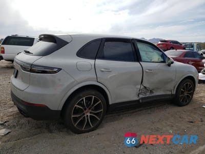 Trzecie zdjęcie samochodu z tyłu: 2023 PORSCHE CAYENNE S VIN:WP1AB2AY3PDA14362 - miniatura