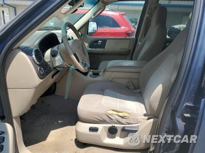 Zdjęcie 7 z 13 samochodu: 2004 FORD EXPEDITION XLT VIN:1FMRU15W54LA95282 - miniatura