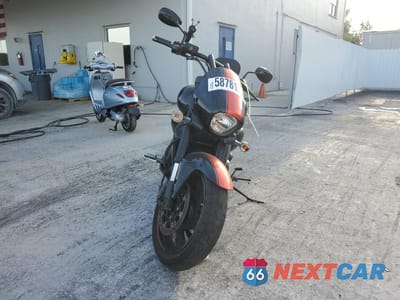 Drugie zdjęcie samochodu z przodu: 2018 SUZUKI VZR1800 VIN:JS1VY53AXJ2100509 - miniatura