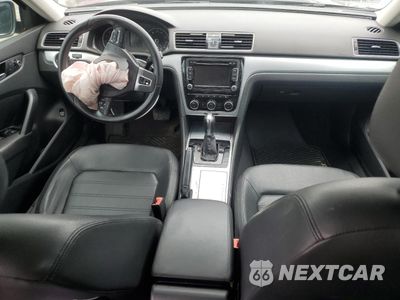 Zdjęcie 8 z 14 samochodu: 2012 VOLKSWAGEN PASSAT SE VIN:1VWBM7A30CC017394 - miniatura