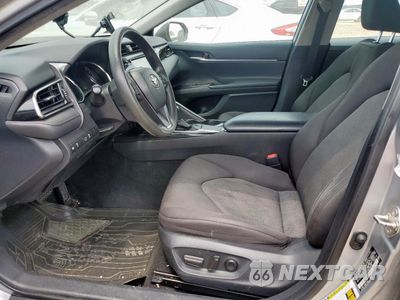 Zdjęcie 7 z 12 samochodu: 2019 TOYOTA CAMRY L VIN:4T1B11HK8KU195595 - miniatura