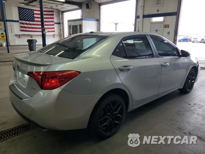 Trzecie zdjęcie samochodu z tyłu: 2019 TOYOTA COROLLA L VIN:5YFBURHE4KP920286 - miniatura