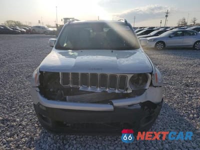 Piąte zdjęcie samochodu w środku: 2017 JEEP RENEGADE LIMITED VIN:ZACCJBDB8HPG54848 - miniatura