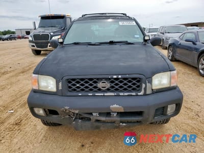 Piąte zdjęcie samochodu w środku: 2001 NISSAN PATHFINDER LE VIN:JN8DR07Y31W530050 - miniatura
