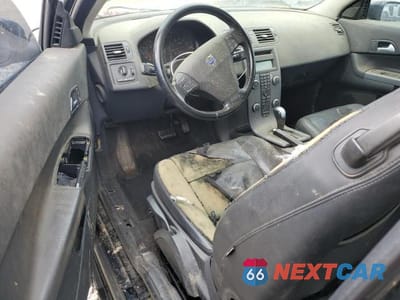 Zdjęcie 8 z 12 samochodu: 2011 VOLVO C30 T5 VIN:YV1672MK8B2197272 - miniatura