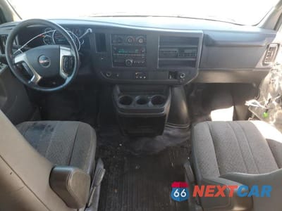 Zdjęcie 8 z 13 samochodu: 2014 GMC SAVANA G1500 VIN:1GTS7AFX8E1178819 - miniatura
