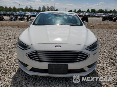 Piąte zdjęcie samochodu w środku: 2018 FORD FUSION SE HYBRID VIN:3FA6P0LU4JR171846 - miniatura