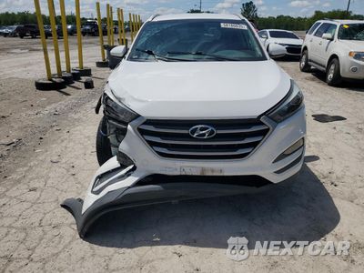 Piąte zdjęcie samochodu w środku: 2018 HYUNDAI TUCSON SEL VIN:KM8J33A49JU691792 - miniatura