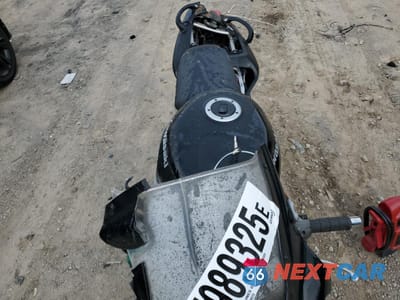 Piąte zdjęcie samochodu w środku: 2007 KAWASAKI ZX600 J1 VIN:JKAZX4J177A070059 - miniatura