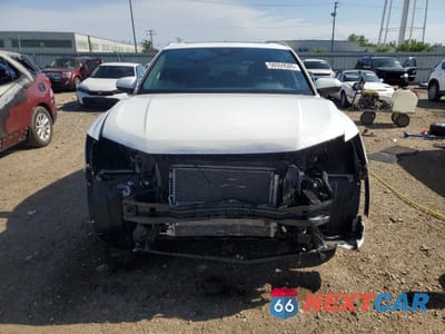 Piąte zdjęcie samochodu w środku: 2023 AUDI Q3 PREMIUM S LINE 45 VIN:WA1DECF34P1049951 - miniatura