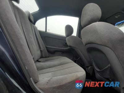 Zdjęcie 10 z 12 samochodu: 2005 HYUNDAI ELANTRA GLS VIN:KMHDN46D45U043207 - miniatura