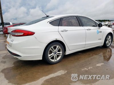 Trzecie zdjęcie samochodu z tyłu: 2018 FORD FUSION SE HYBRID VIN:3FA6P0LU9JR118656 - miniatura