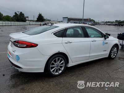 Trzecie zdjęcie samochodu z tyłu: 2017 FORD FUSION SE HYBRID VIN:3FA6P0LU6HR409691 - miniatura