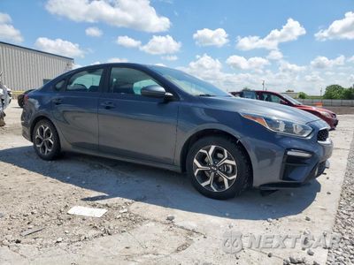 Czwarte zdjęcie samochodu z boku: 2020 KIA FORTE FE VIN:3KPF24AD8LE207700 - miniatura