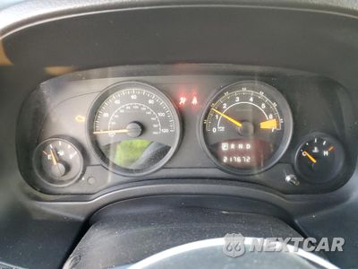 Zdjęcie 9 z 13 samochodu: 2015 JEEP COMPASS SPORT VIN:1C4NJCBA8FD396898 - miniatura