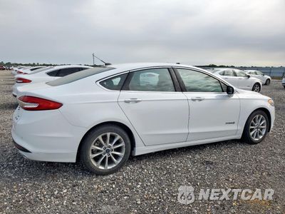 Trzecie zdjęcie samochodu z tyłu: 2017 FORD FUSION SE HYBRID VIN:3FA6P0LU6HR409609 - miniatura