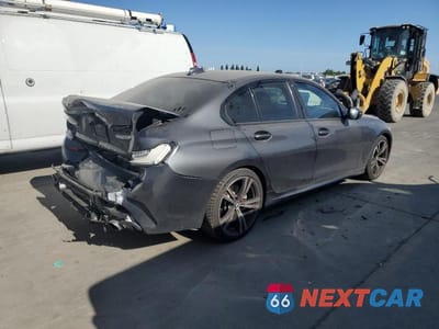 Trzecie zdjęcie samochodu z tyłu: 2020 BMW 330I VIN:3MW5R1J01L8B18419 - miniatura