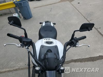 Piąte zdjęcie samochodu w środku: 2021 KAWASAKI EN650 C VIN:JKAENEC17MDA03451 - miniatura