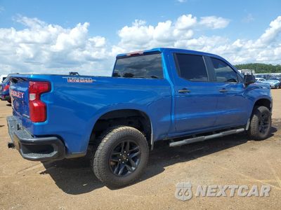 Trzecie zdjęcie samochodu z tyłu: 2022 CHEVROLET SILVERADO K1500 TRAIL BOSS CUSTOM VIN:3GCPDCED8NG662329 - miniatura