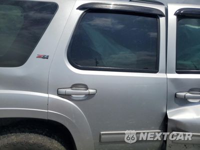 Zdjęcie 11 z 14 samochodu: 2013 CHEVROLET TAHOE K1500 LT VIN:1GNSKBE09DR224822 - miniatura