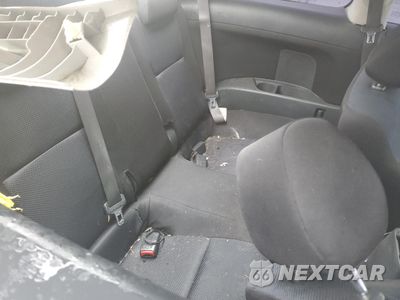 Zdjęcie 10 z 15 samochodu: 2006 TOYOTA SCION TC VIN:JTKDE177960125995 - miniatura