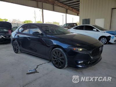 Czwarte zdjęcie samochodu z boku: 2021 MAZDA 3 PREMIUM VIN:3MZBPBDM7MM207577 - miniatura