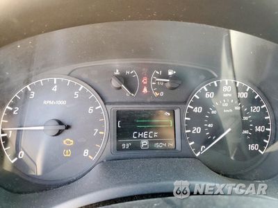 Zdjęcie 9 z 14 samochodu: 2014 NISSAN SENTRA S VIN:3N1AB7AP9EY227240 - miniatura