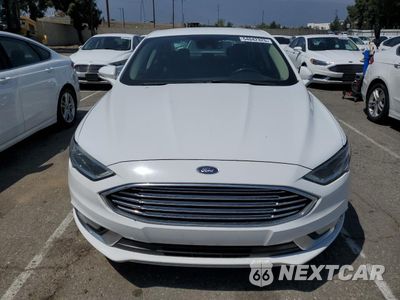Piąte zdjęcie samochodu w środku: 2017 FORD FUSION SE HYBRID VIN:3FA6P0LU0HR409766 - miniatura