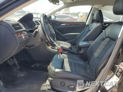 Zdjęcie 7 z 13 samochodu: 2013 VOLKSWAGEN PASSAT SEL VIN:1VWCM7A38DC024700 - miniatura