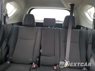 Zdjęcie 10 z 16 samochodu: 2016 TOYOTA RAV4 XLE VIN:JTMWFREV2GJ084585 - miniatura