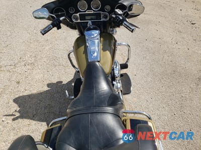 Zdjęcie 6 z 8 samochodu: 2007 HARLEY-DAVIDSON FLHTCUI VIN:1HD1FC4157Y615760 - miniatura