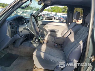 Zdjęcie 7 z 14 samochodu: 1998 TOYOTA TACOMA XTRACAB VIN:4TAWN72N6WZ039088 - miniatura