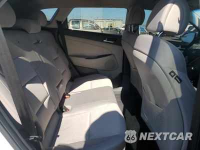 Zdjęcie 11 z 13 samochodu: 2018 HYUNDAI TUCSON SE VIN:KM8J23A46JU725948 - miniatura