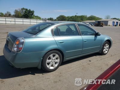 Trzecie zdjęcie samochodu z tyłu: 2002 NISSAN ALTIMA BASE VIN:1N4AL11D62C114854 - miniatura
