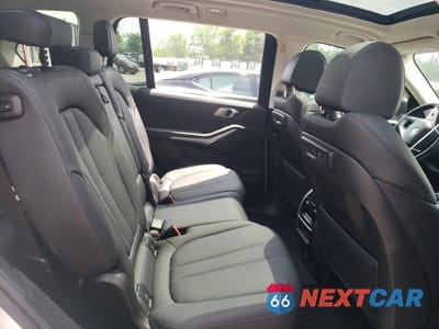 Zdjęcie 11 z 14 samochodu: 2022 BMW X7 XDRIVE40I VIN:5UXCW2C08N9J21752 - miniatura