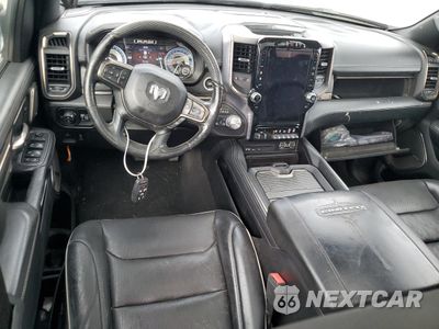 Zdjęcie 8 z 14 samochodu: 2019 RAM 1500 LIMITED VIN:1C6SRFHT4KN503544 - miniatura