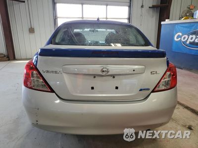 Zdjęcie 6 z 12 samochodu: 2013 NISSAN VERSA S VIN:3N1CN7AP3DL893408 - miniatura