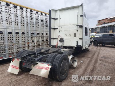 Czwarte zdjęcie samochodu z boku: 2021 INTERNATIONAL LT625 SEMI TRUCK VIN:3HSDZTZR4MN855086 - miniatura