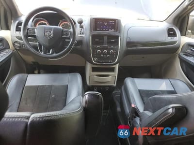 Zdjęcie 8 z 13 samochodu: 2016 DODGE GRAND CARAVAN SXT VIN:2C4RDGCG8GR203960 - miniatura