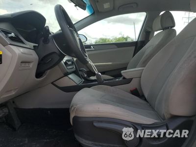 Zdjęcie 7 z 12 samochodu: 2017 HYUNDAI SONATA SE VIN:5NPE24AF7HH489943 - miniatura